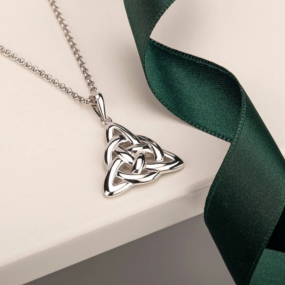 Eternal Trinity Knot Pendant | Gaelsong – GaelSong