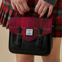 B40254 Handmade Harris Tweed Satchel Bag Fuchsia Lifestyle Gaelsong
