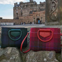 B40257 Handcrafted Harris Tweed Midi Tote Bag Fuchsia & Blackwatch Lifestyle Gaelsong
