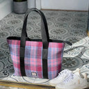 B40276 Handmade Harris Tweed Large Shopper Bag Pastel Pink Lifestyle Gaelsong
