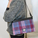 B40278 Ladies Large Harris Tweed Square Shoulder Bag Pastel Pink Lifestyle Gaelsong
