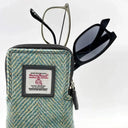 B90206 Handwoven Harris Tweed Double Glasses Case Turquoise Herringbone Close Up Gaelsong
