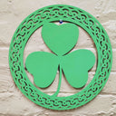 
D22214 COLOR GREEN Round Shamrock Wall Hanging Gaelsong