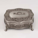 D24069 Claddagh Pewter Jewelry Box Front View Gaelsong
