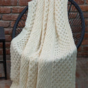 D50638 Honeycomb Merino Wool Aran Throw White Gaelsong
