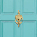 D91225 Polished Brass Irish Failte Door Knocker with Shamrock Design Lifestyle Gaelsong
